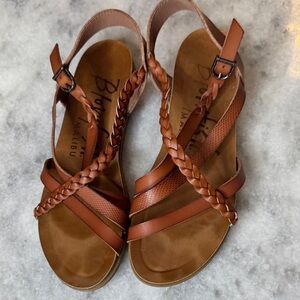 Blowfish Women's Tan Braided Sandals size 10 rubber cork bottom adjustable 6217
